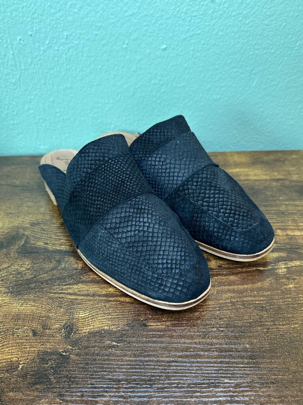 Free People Black Textured Suede Mule Loafers EU 38 US 7.5-8 Made in Spain